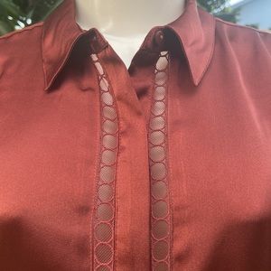 Express Portofino Satin Lace Trim Shirt, med